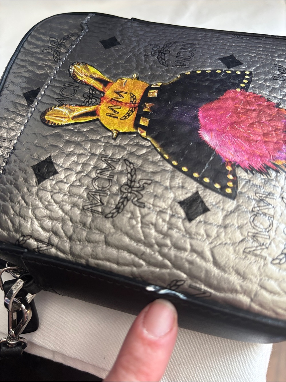 Mcm limited year of the bunny crossbody - Picture 15 of 17